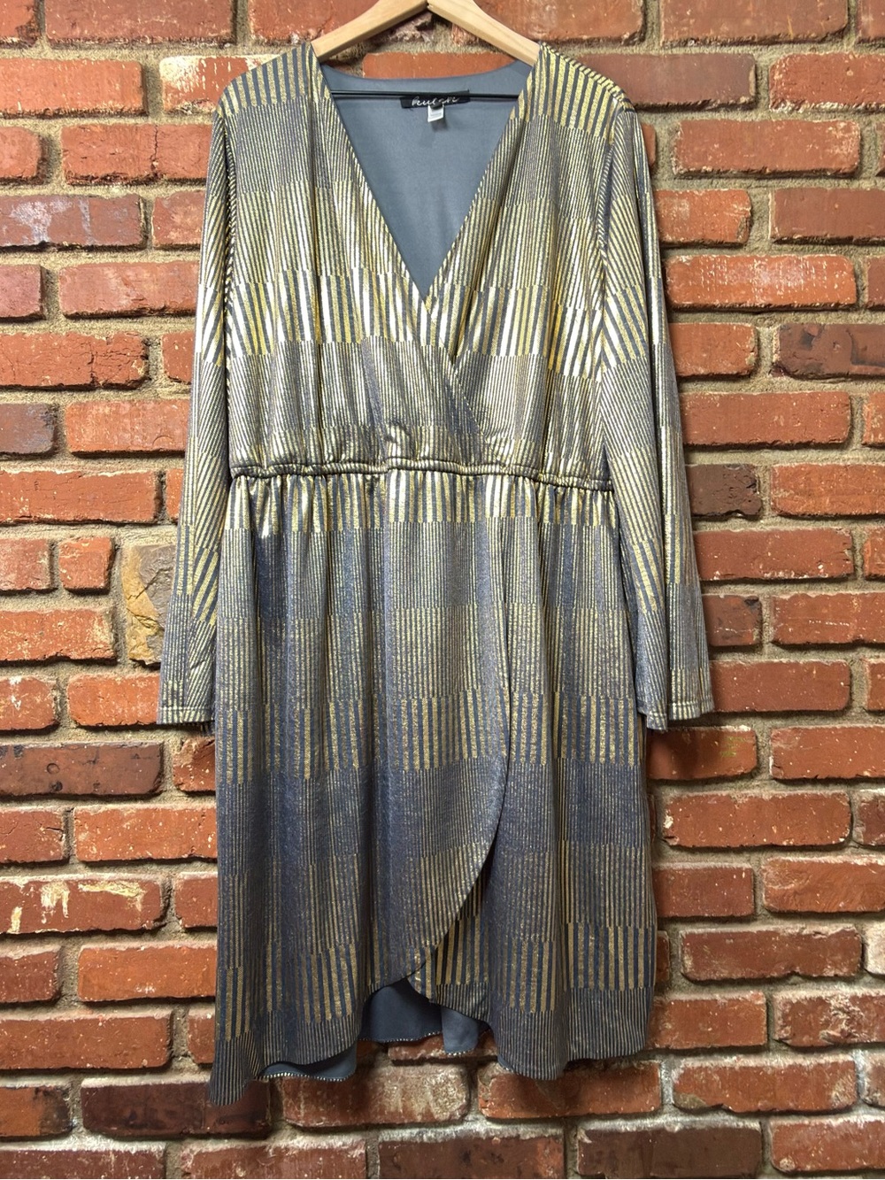 Hutch women's long bell sleeve Metallic Gold Charcoal wrap dress size 2x FLAWS